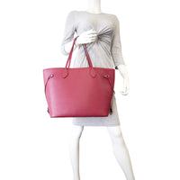 Louis Vuitton Neverfull MM Epi Manneuin