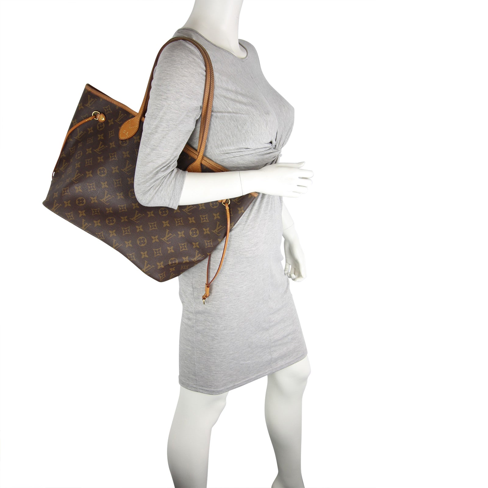 Louis Vuitton Neverfull MM Monogram mannequin
