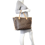 Louis Vuitton Neverfull MM Monogram mannequin