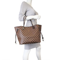 Louis Vuitton Neverfull MM Damier Ebene Mannequin
