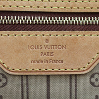 Louis Vuitton Neverfull MM Monogram stamp