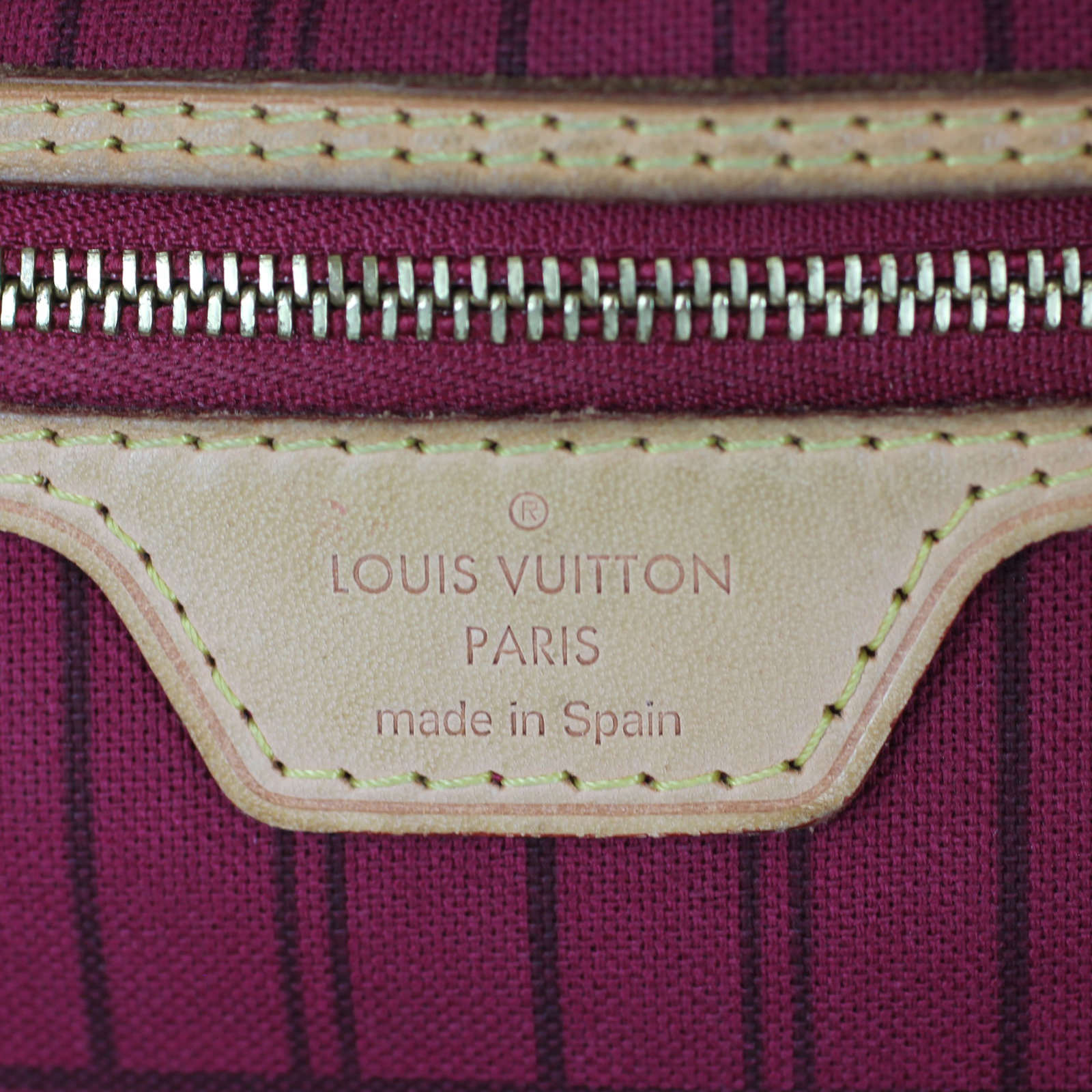 Louis Vuitton Neverfull MM with Pouch Stamp