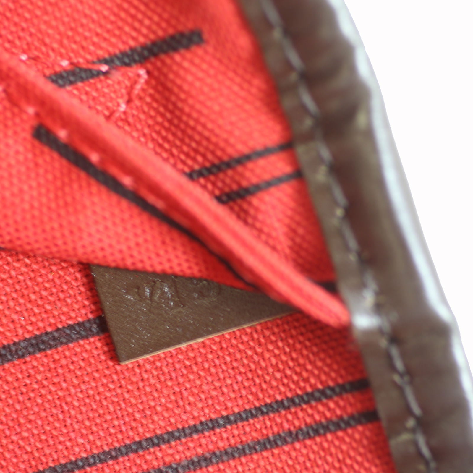 Louis Vuitton Neverfull PM date coder