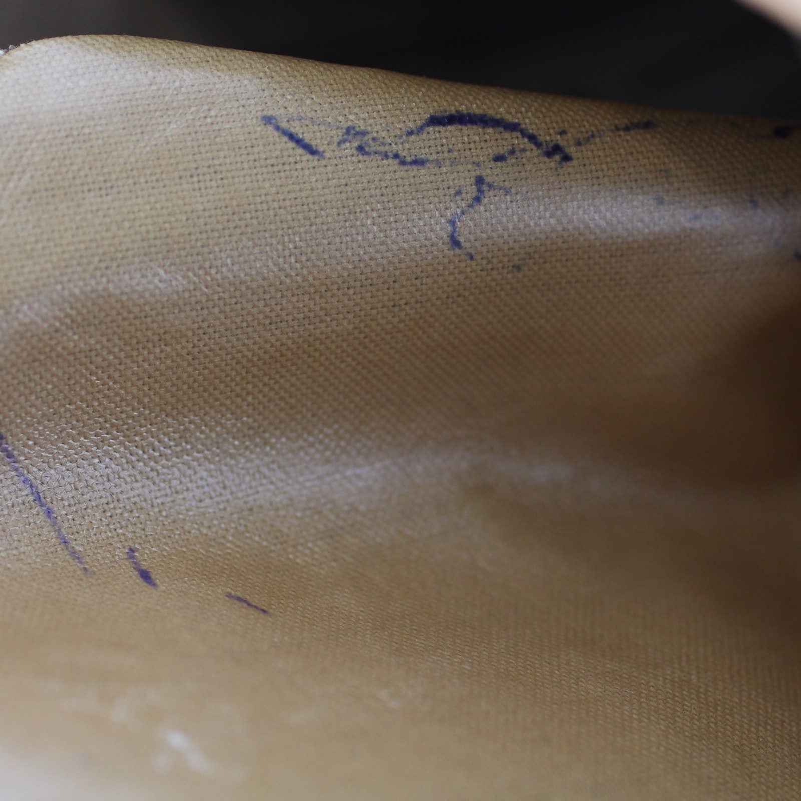 Louis Vuitton Neverfull MM Monogram pocket