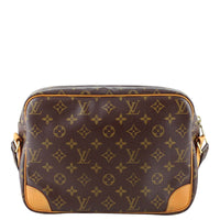 Louis Vuitton Nil Messenger Back