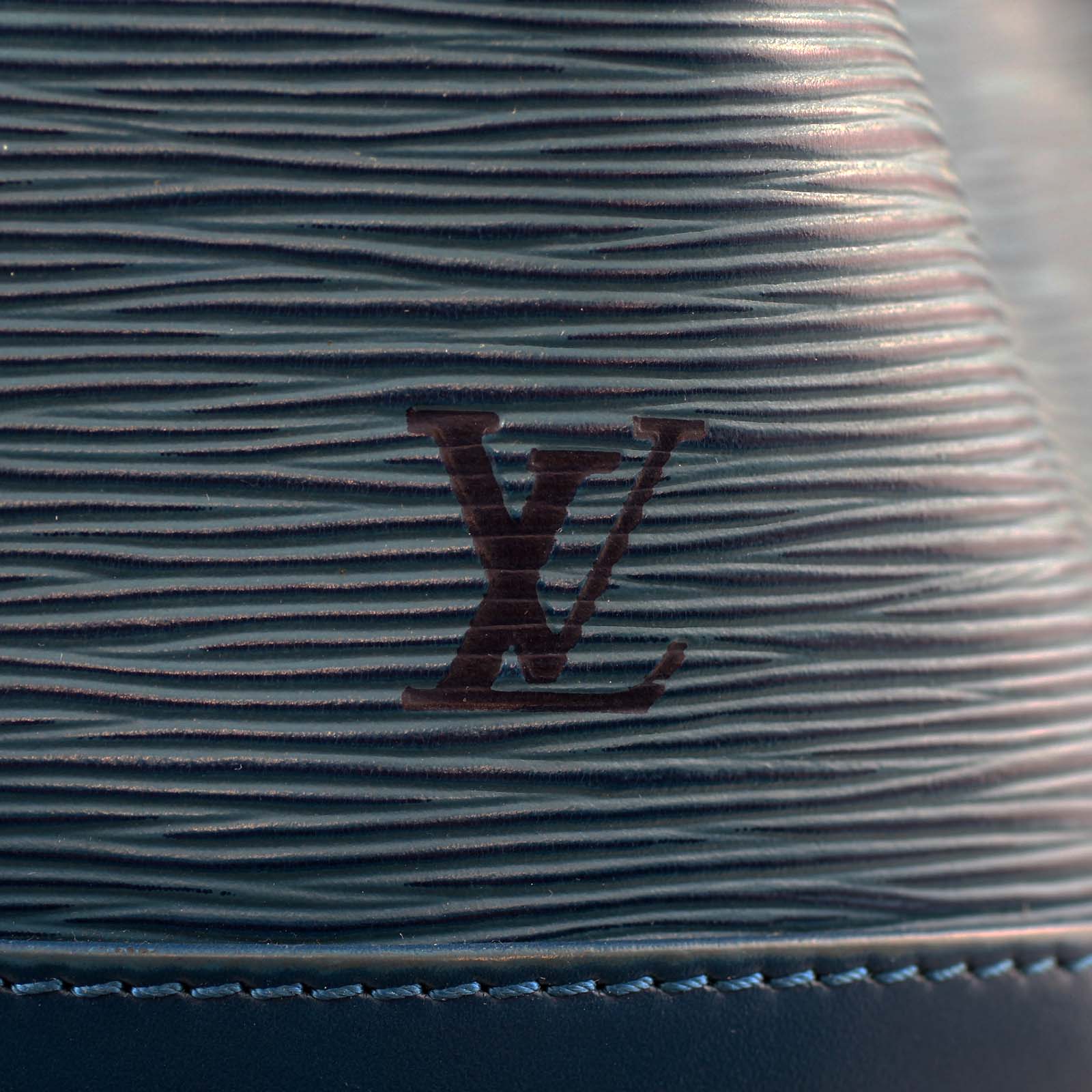 Louis Vuitton Noe Epi LV Stamp