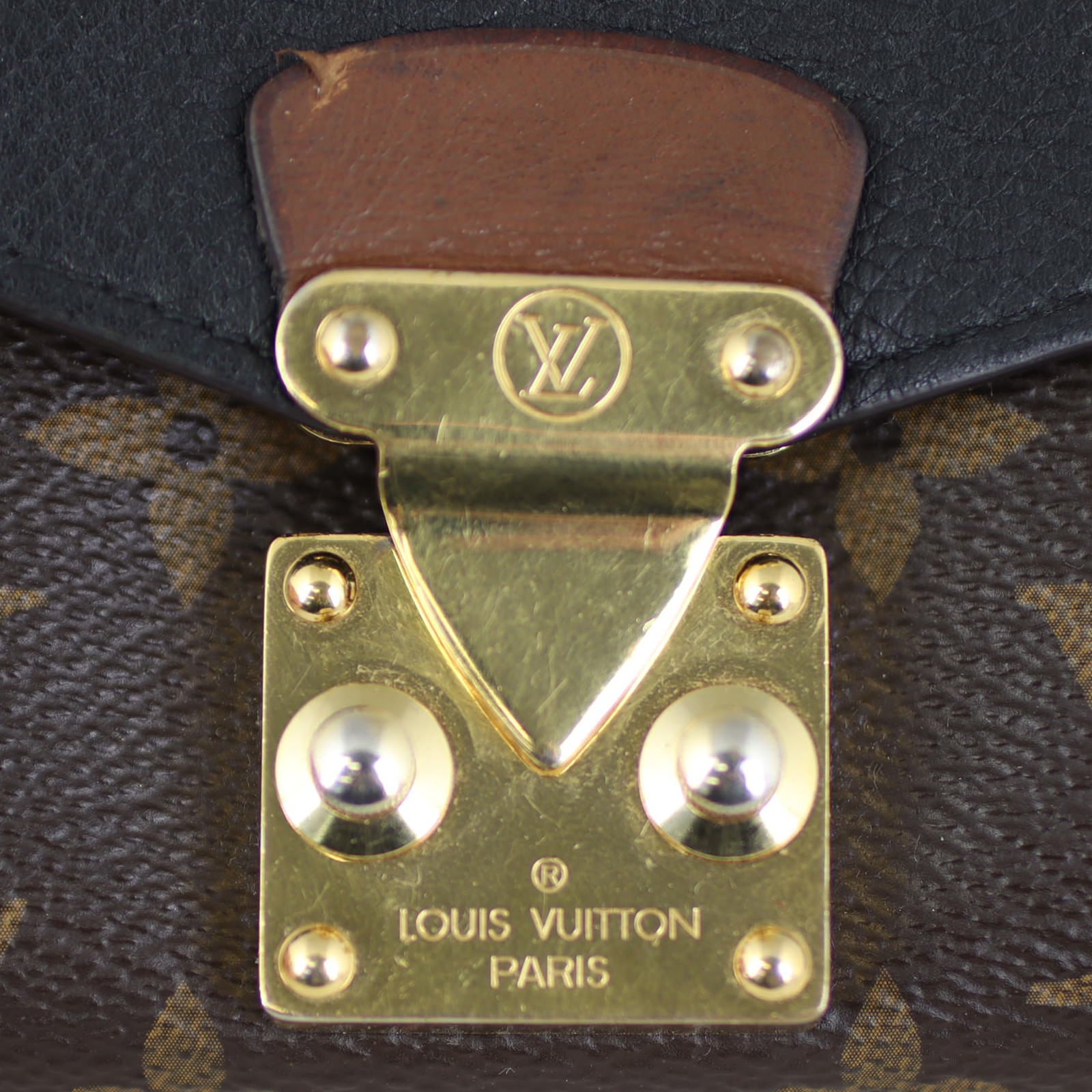 Louis Vuitton Pallas Wallet Lock