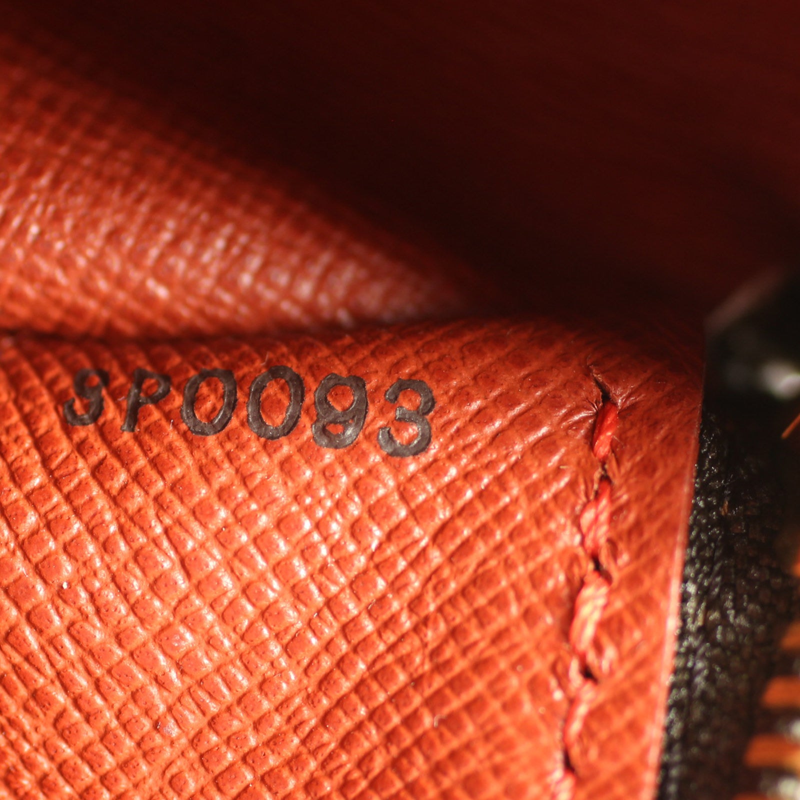 Louis Vuitton Papillon 28 Date Stamp