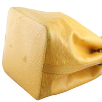 Louis Vuitton Petit Noe corner