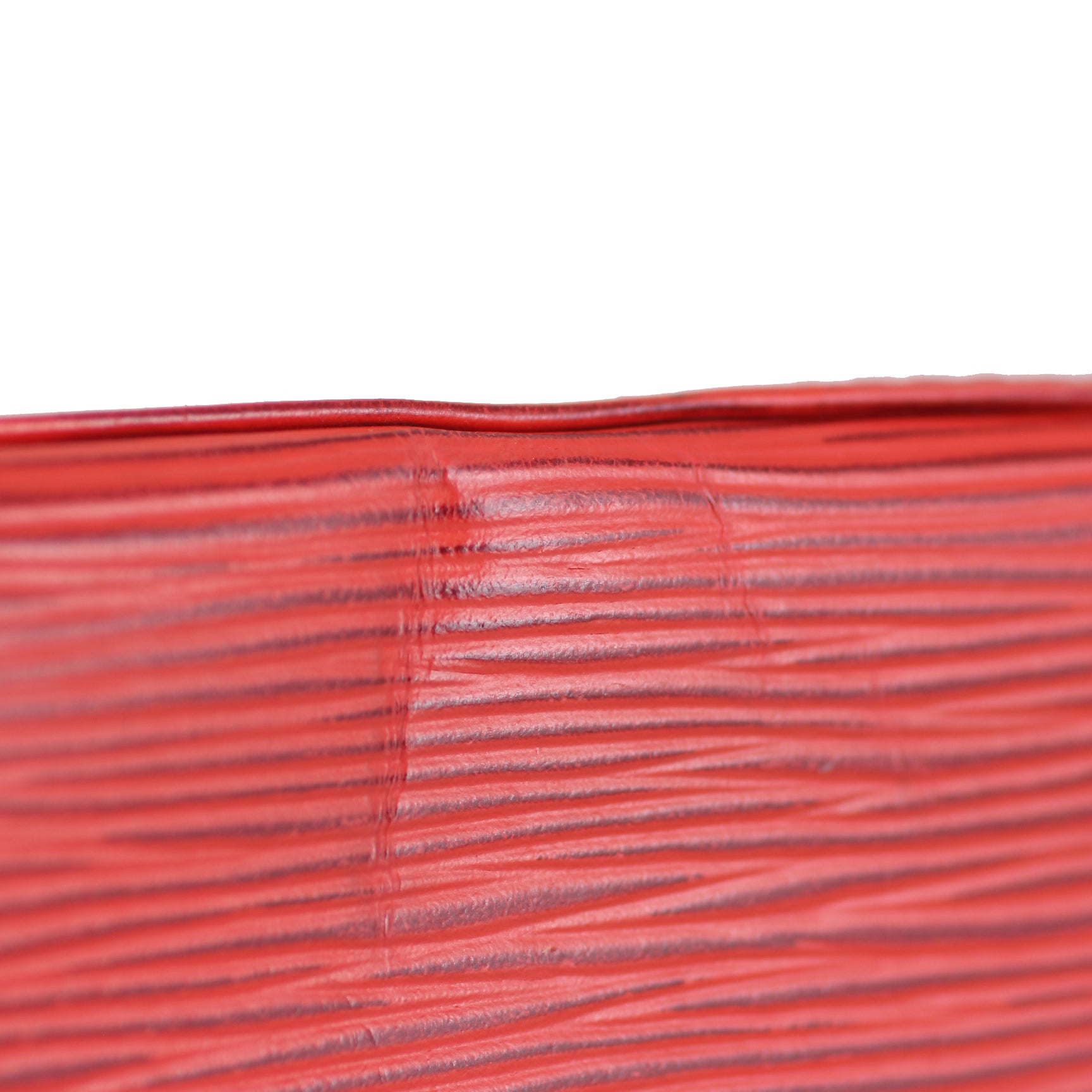 Louis Vuitton Petit Noe Epi Creases