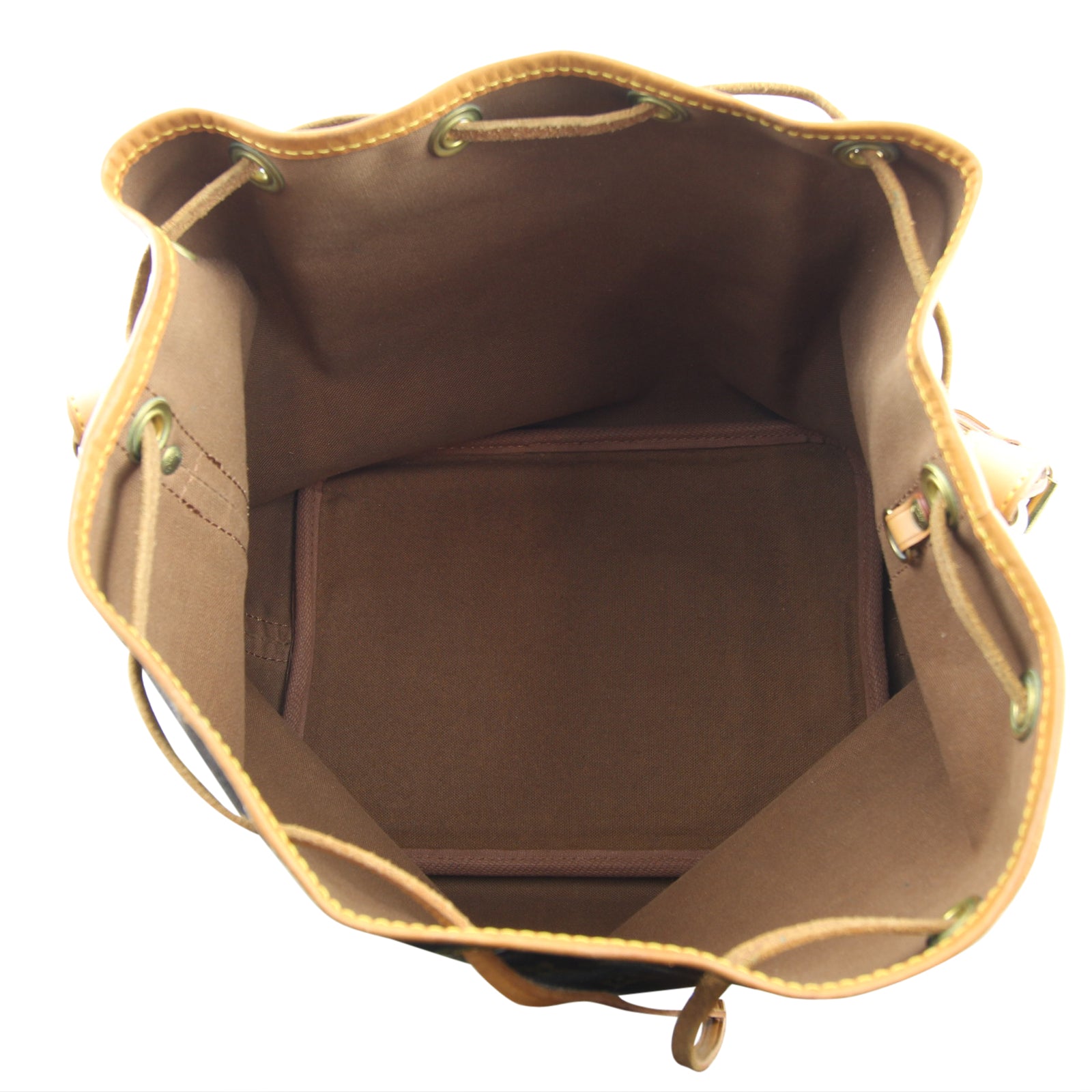 Louis Vuitton Petit Noé Monogram interior