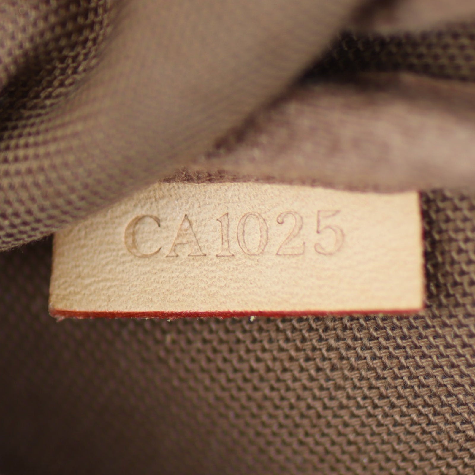 Louis Vuitton Pochette Accessories Monogram Code