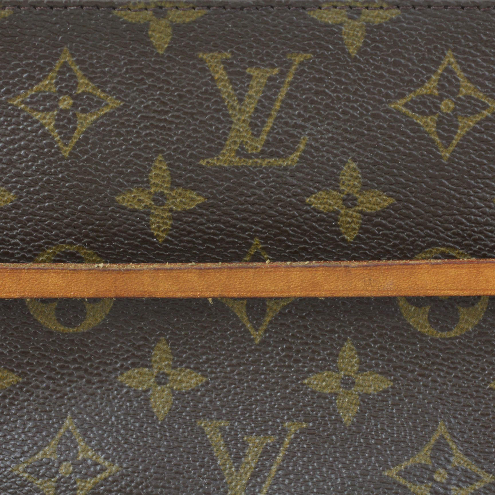 Louis Vuitton Pochette Accessories Monogram Lining