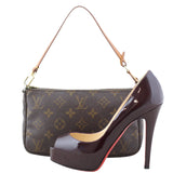 Louis Vuitton Pochette Accessoires Monogram Scale