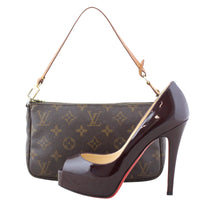 Louis Vuitton Pochette Accessoires Monogram Scale