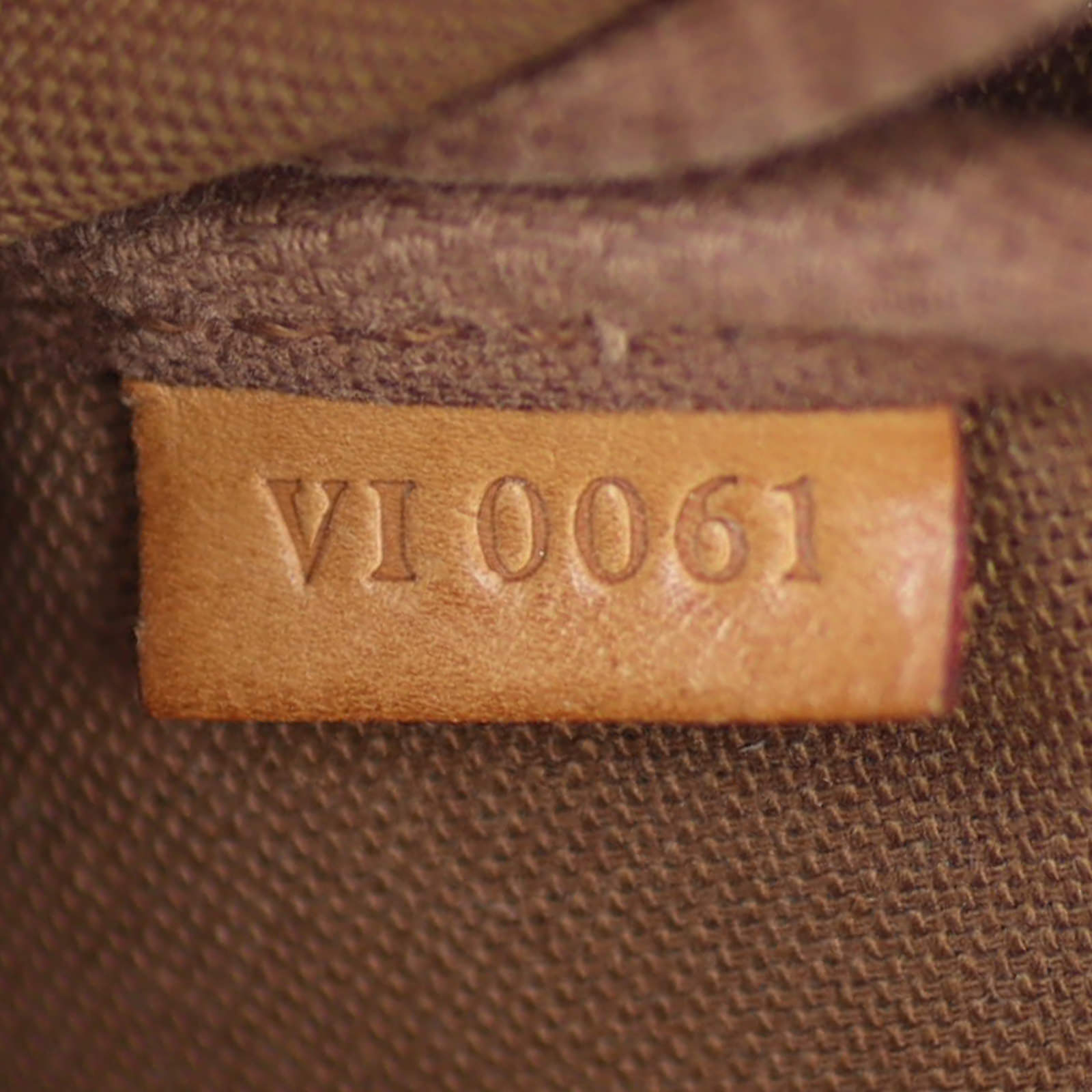 Louis Vuitton Pochette Accessories Monogram Code