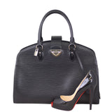 Louis Vuitton Pont Neuf GM Epi Scale