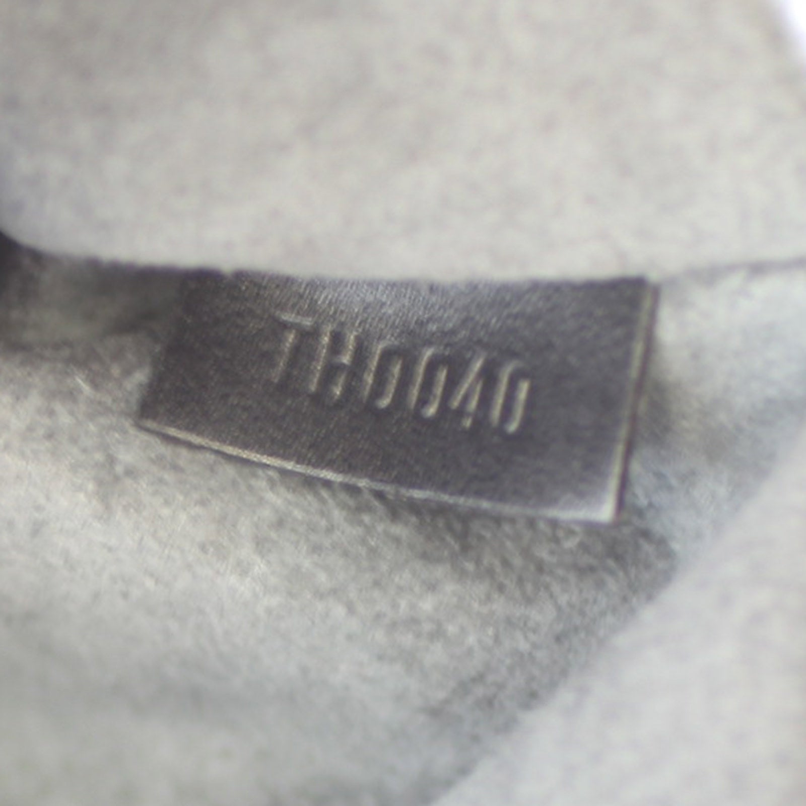 Louis Vuitton Pont Neuf PM Epi Code