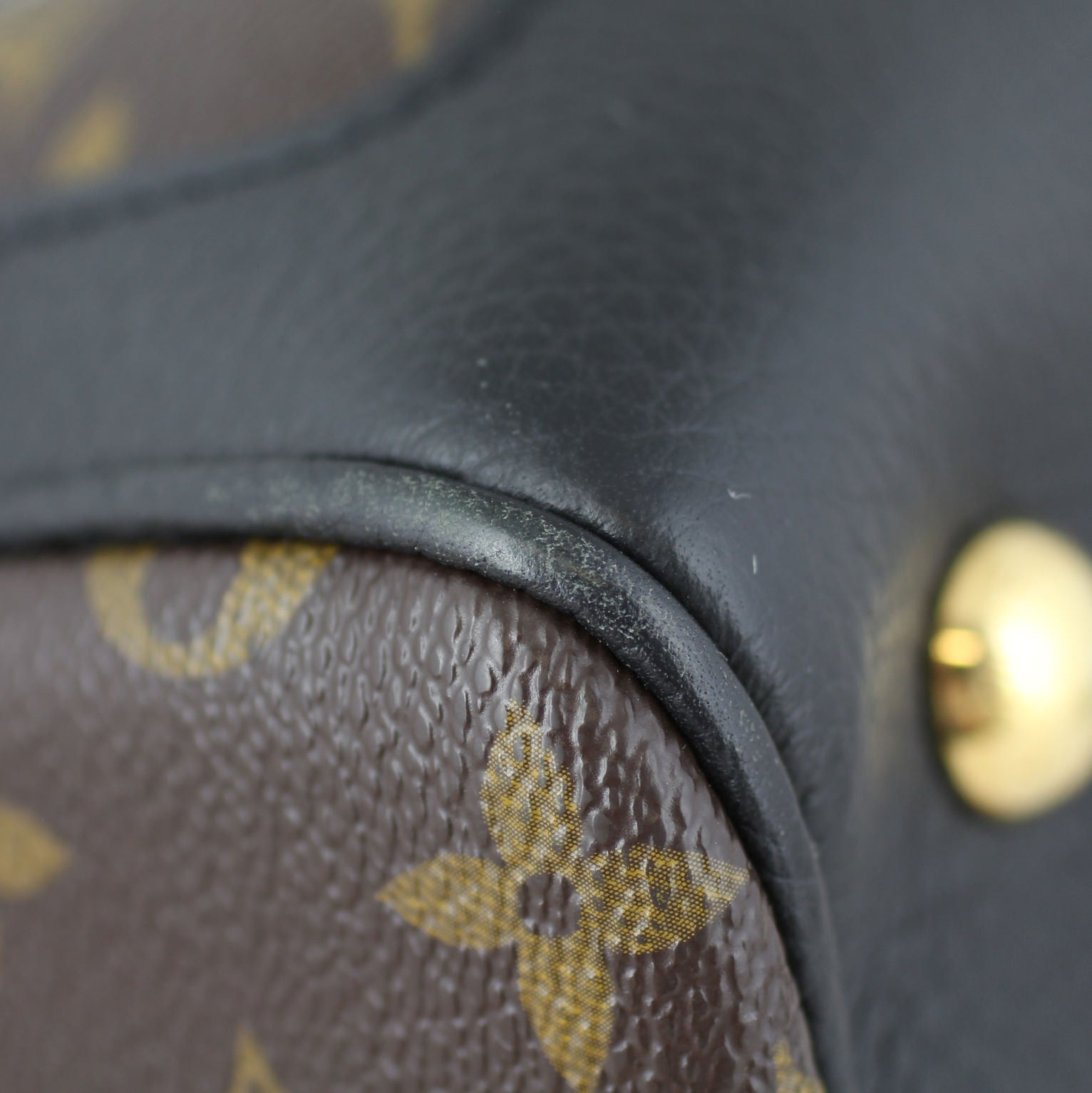 Louis Vuitton Retiro NM Monogram Noir Edge