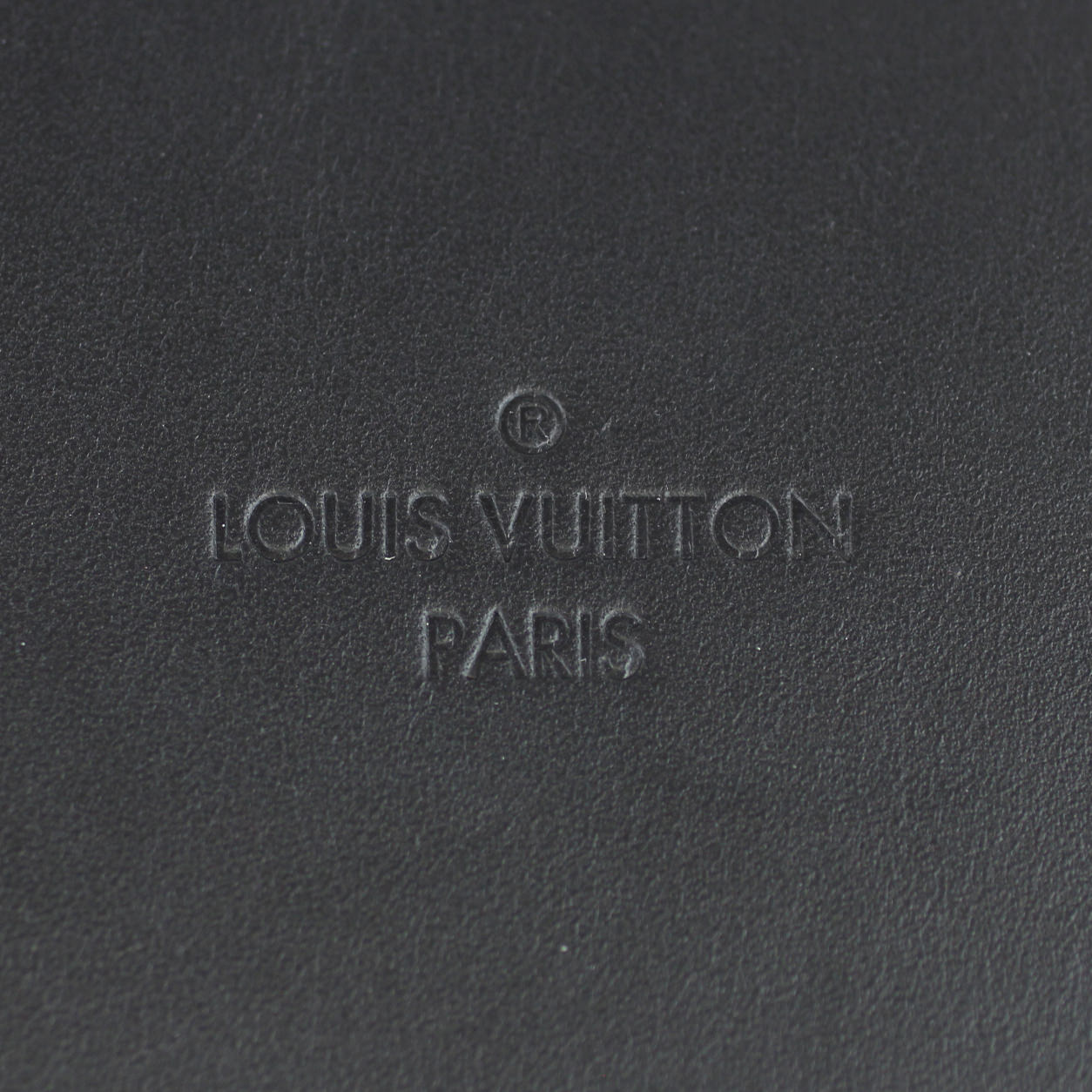 Louis Vuitton Saintonge Monogram Noir Exterior