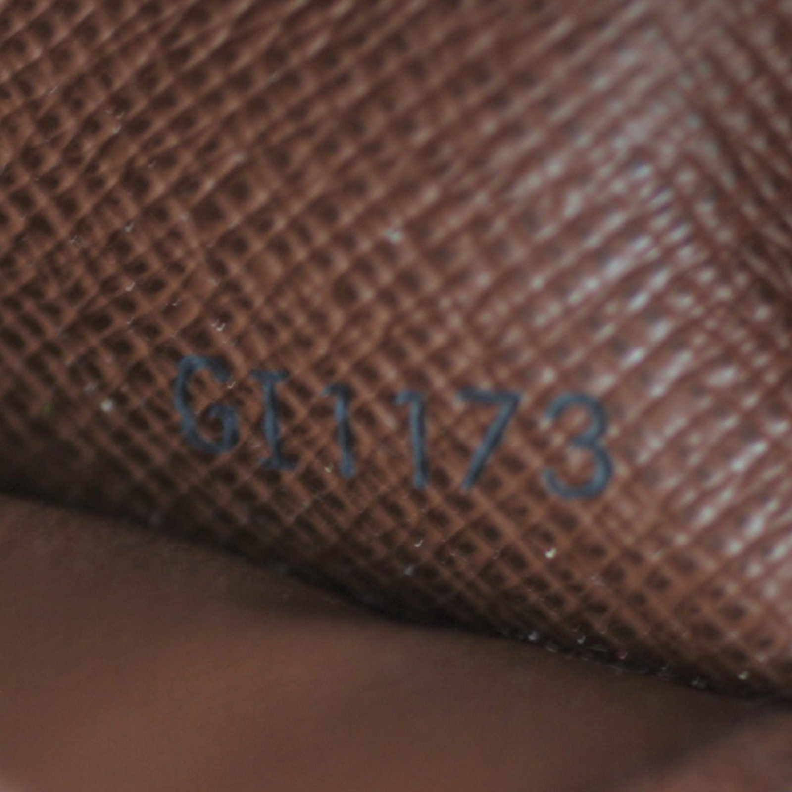 Louis Vuitton Sarah Wallet Monogram Code