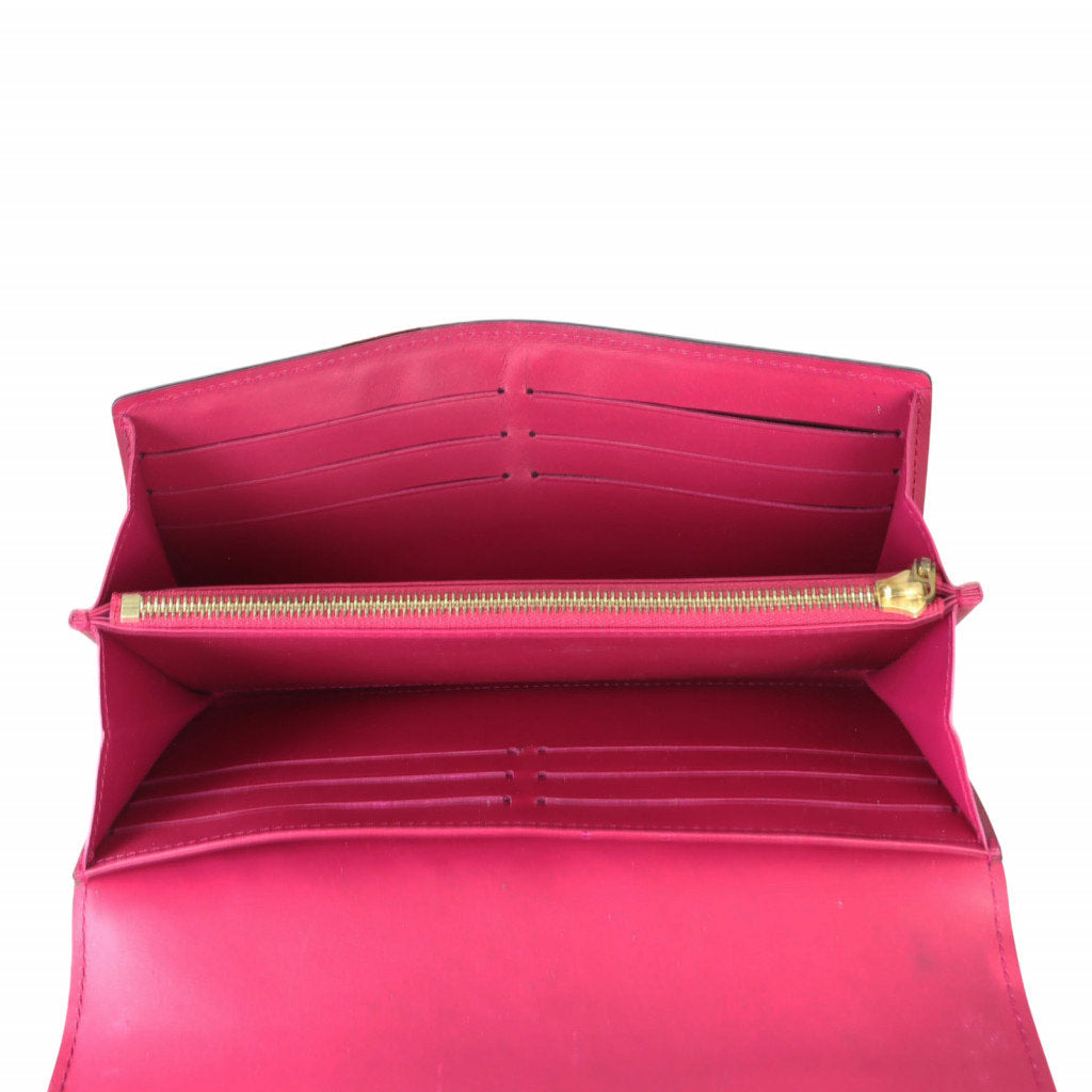 Louis Vuitton Sarah Wallet Monogram Vernis interior