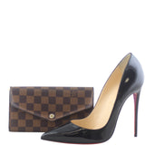 Louis Vuitton Sarah Wallet Scale