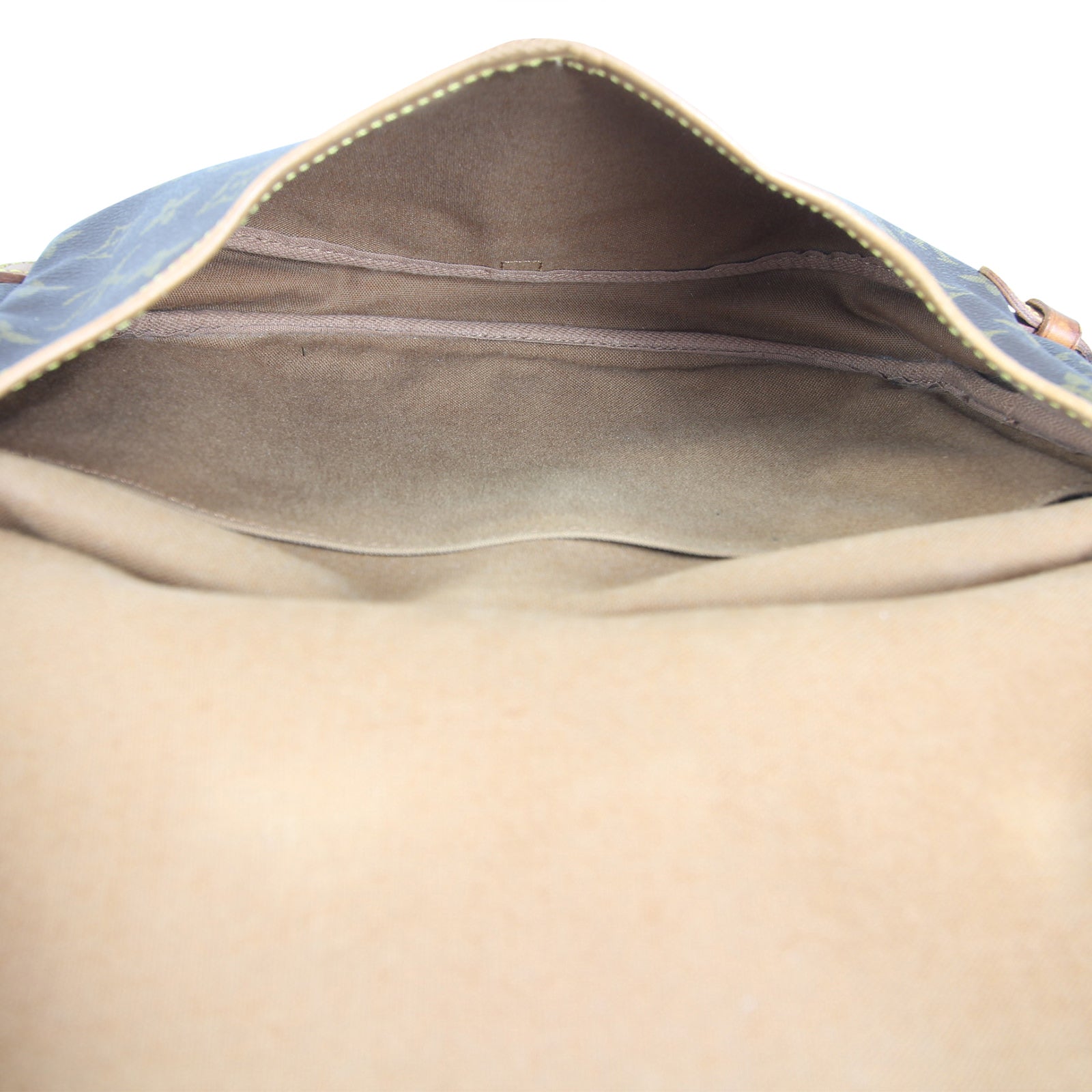 Louis Vuitton Saumur 30 interior