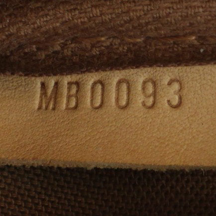 Louis Vuitton Saumur 30 Code