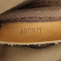 Louis Vuitton Saumur 30 Monogram Code