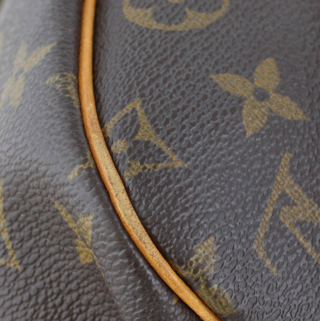 Louis Vuitton Saumur 30 Lining