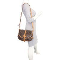 Louis Vuitton Saumur 30 Monogram Mannequin