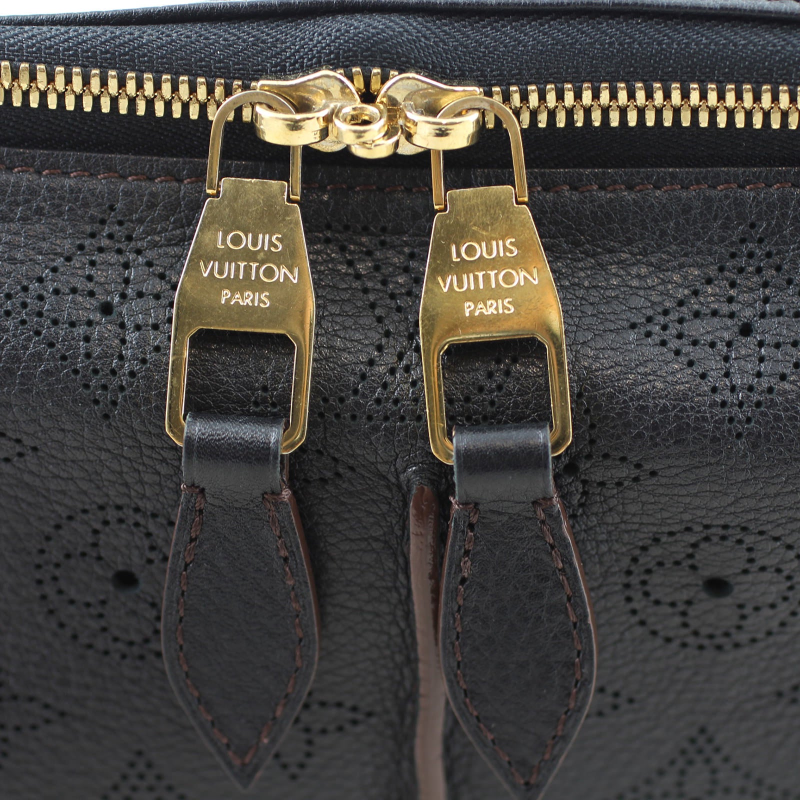 Louis Vuitton Selene Mahina zip