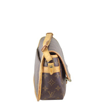 Louis Vuitton Sologne Shoulder Bag Monogram Right
