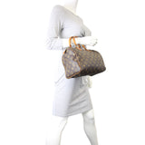 Louis Vuitton Speedy 25 Monogram mannequin