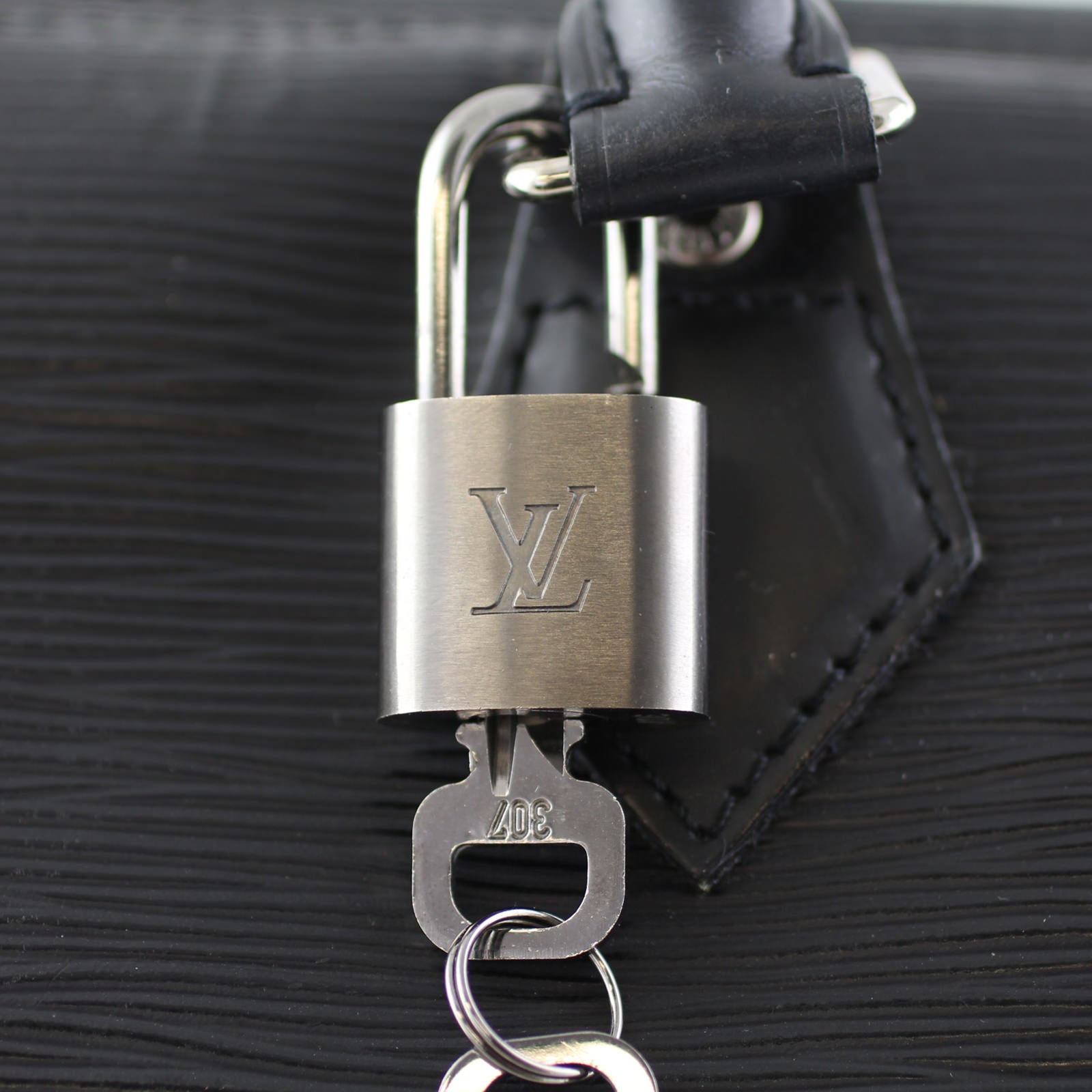 Louis Vuitton Speedy 35 Lock