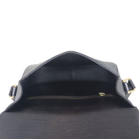 Louis Vuitton St Cloud GM Epi Whole interior