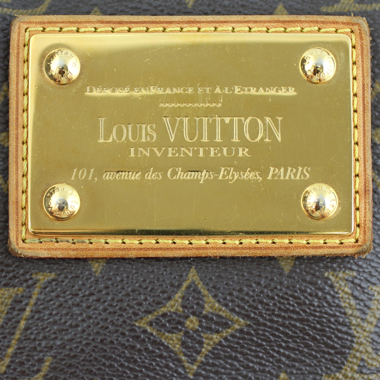 Louis Vuitton Thames PM Monogram Exterior