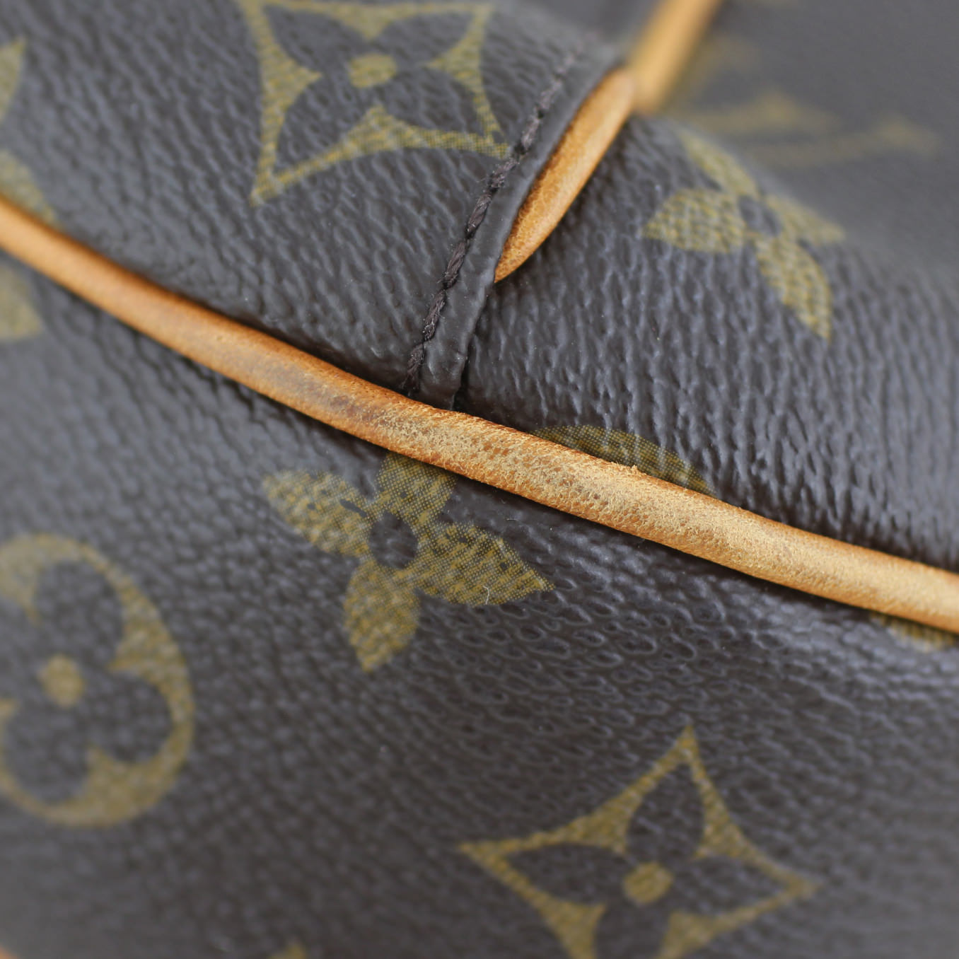 Louis Vuitton Thames PM Monogram Lining