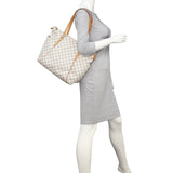 Louis Vuitton Totally MM Damier Azur Mannequin