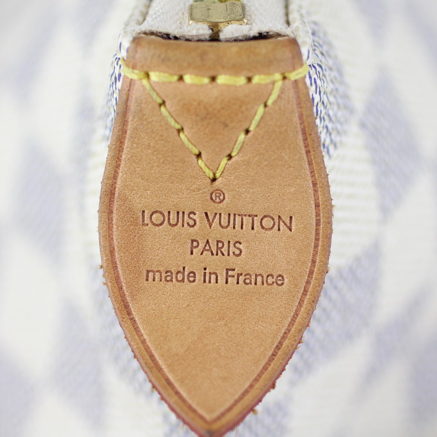 Louis Vuitton Totally MM Damier Azur Stamp