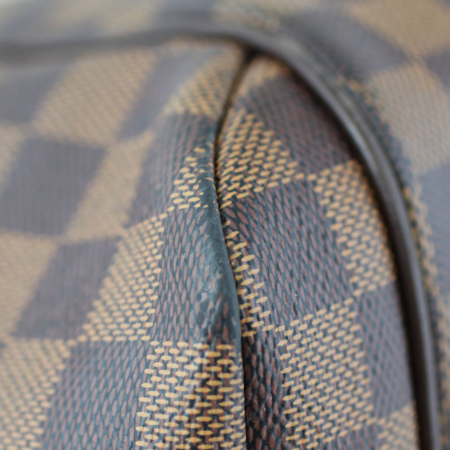 Louis Vuitton Totally MM Damier Ebene Lining