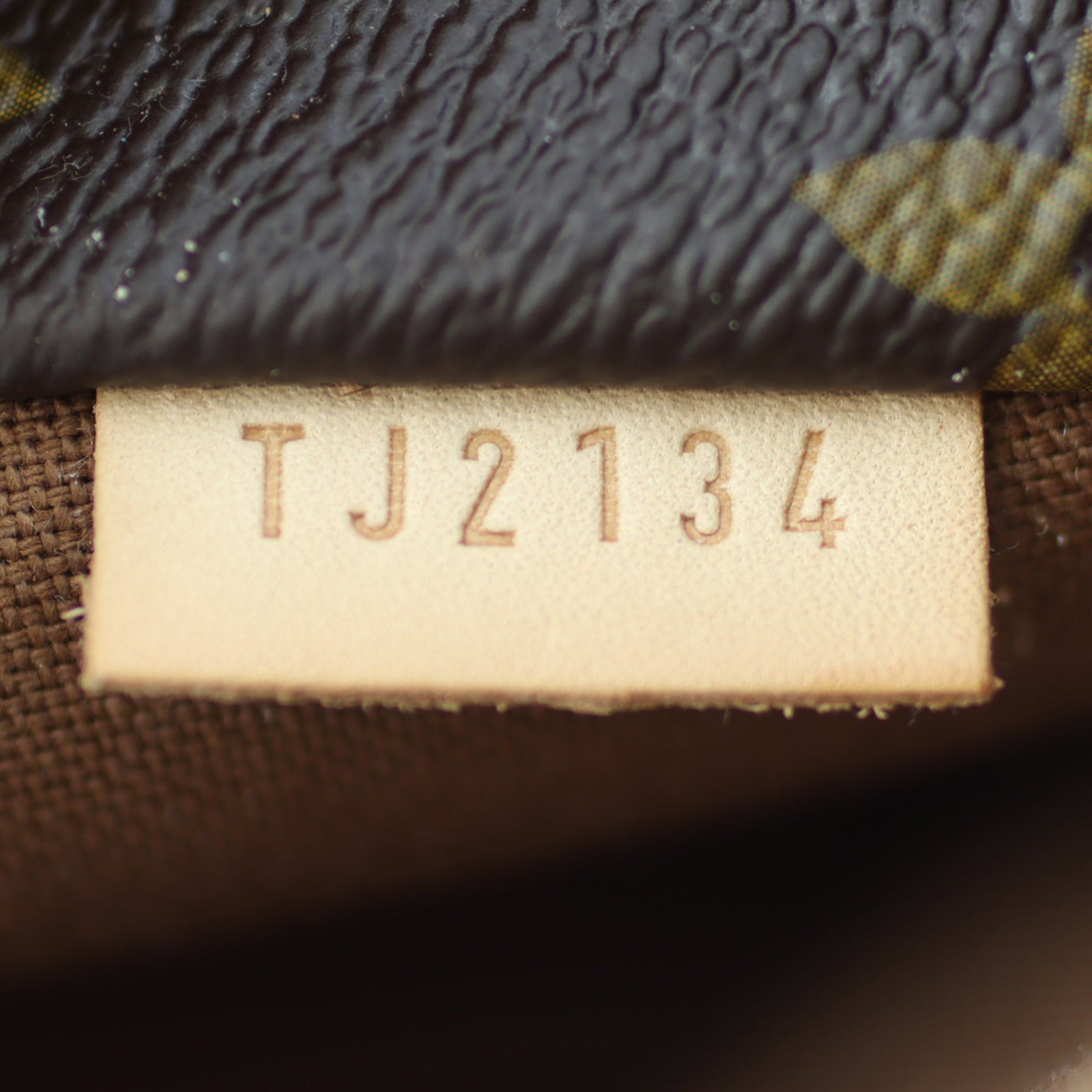 Louis Vuitton Totally MM Monogram Code