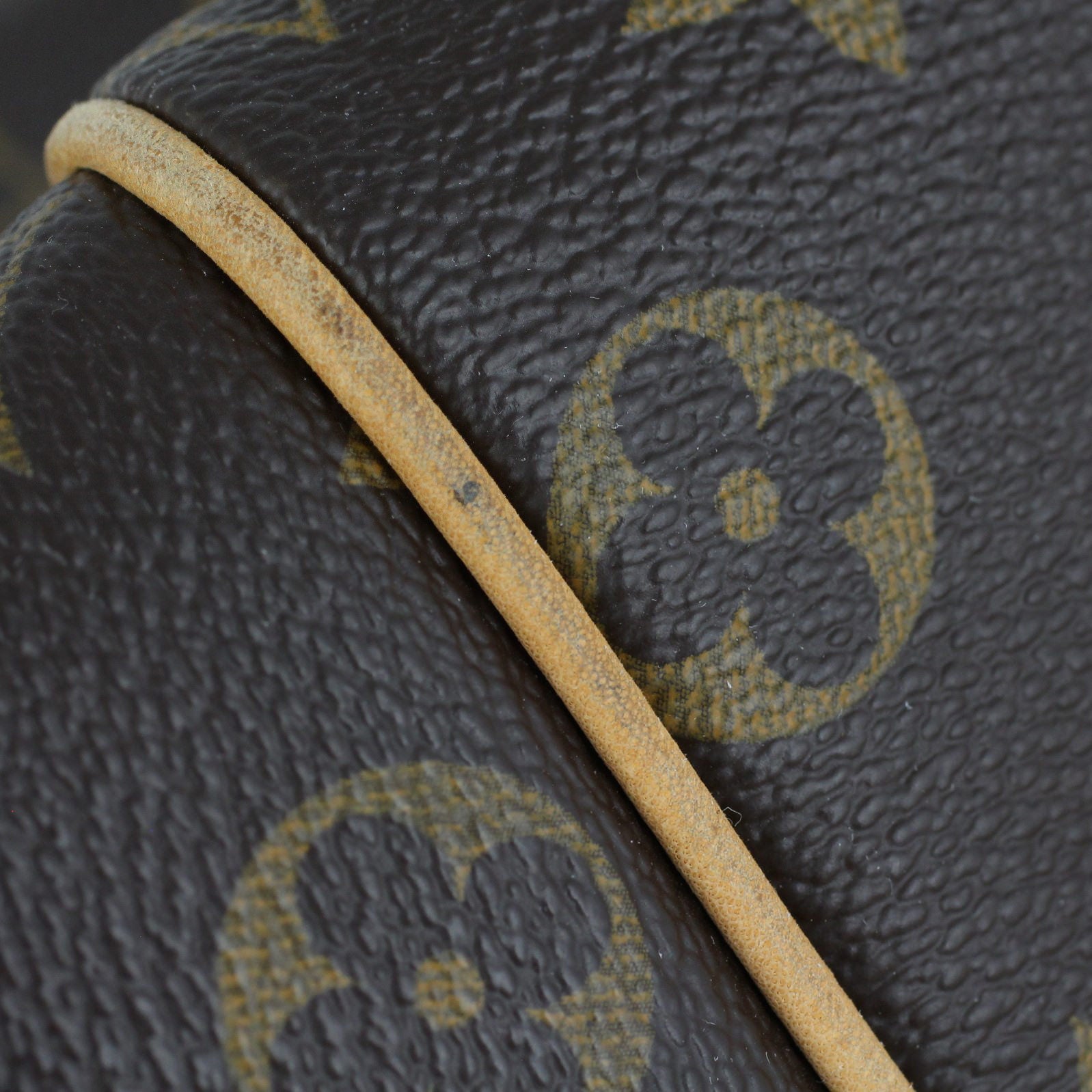 Louis Vuitton Totally MM Monogram Lining