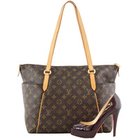 Louis Vuitton Totally MM Monogram Scale