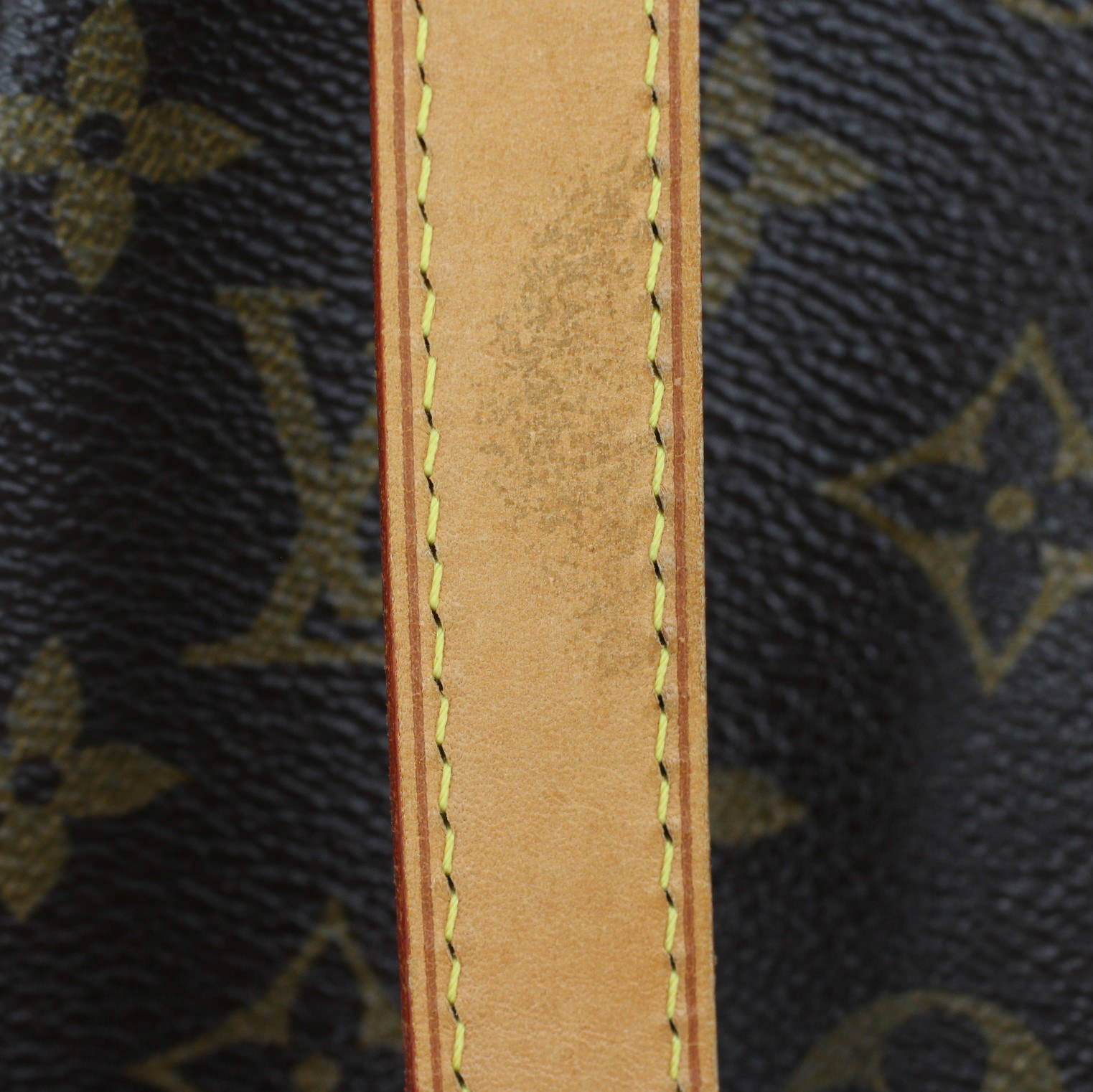Louis Vuitton Totally MM Monogram Strap