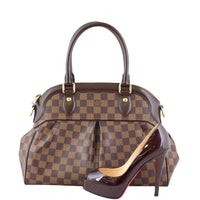 Louis Vuitton Trevi PM Damier Ebene Scale