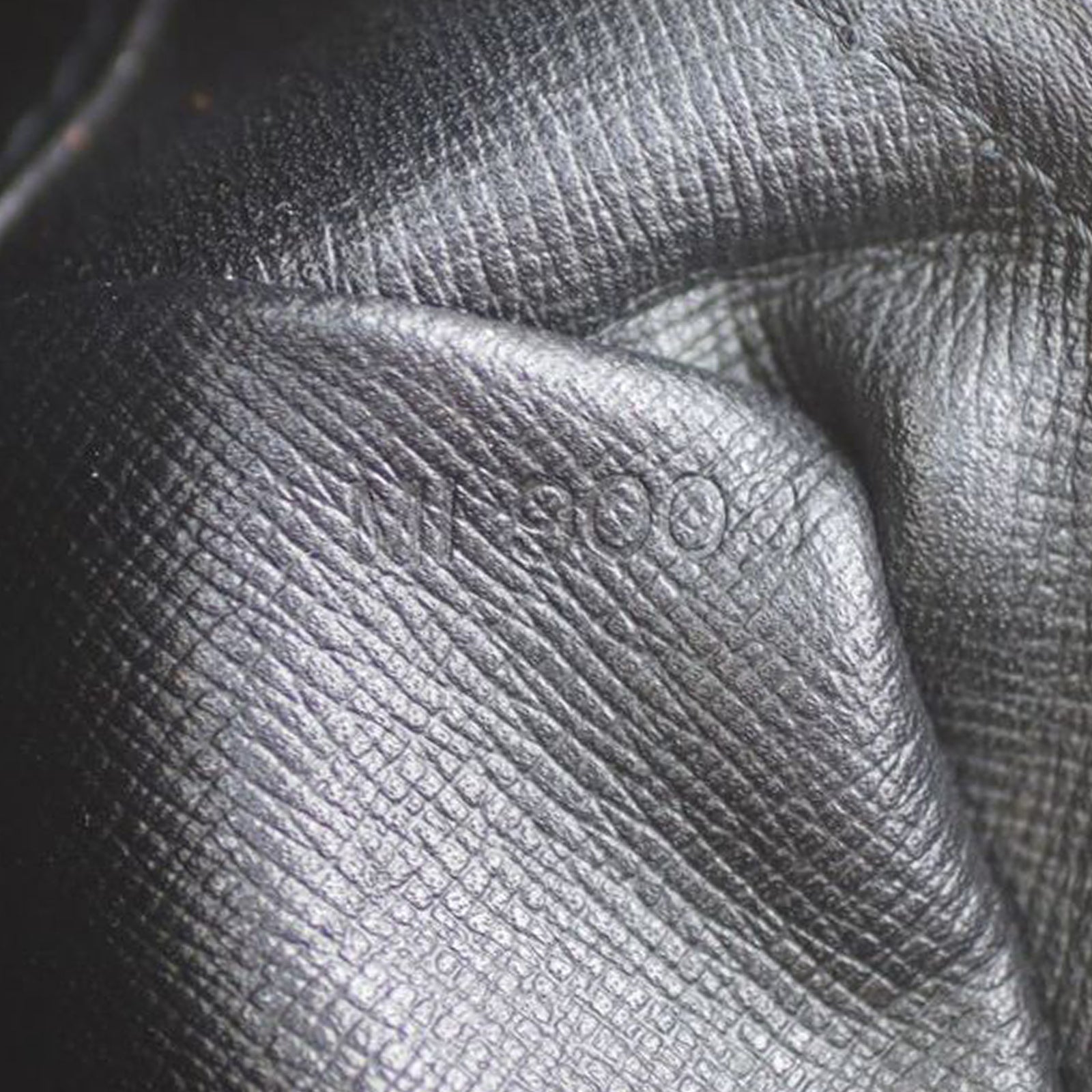 Louis Vuitton Trocadero 27 Epi Date code