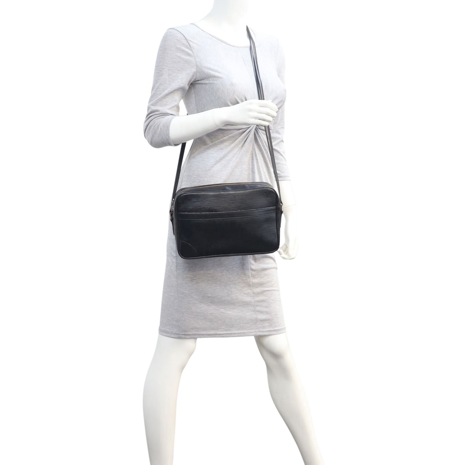 Louis Vuitton Trocadero 27 Epi mannequin