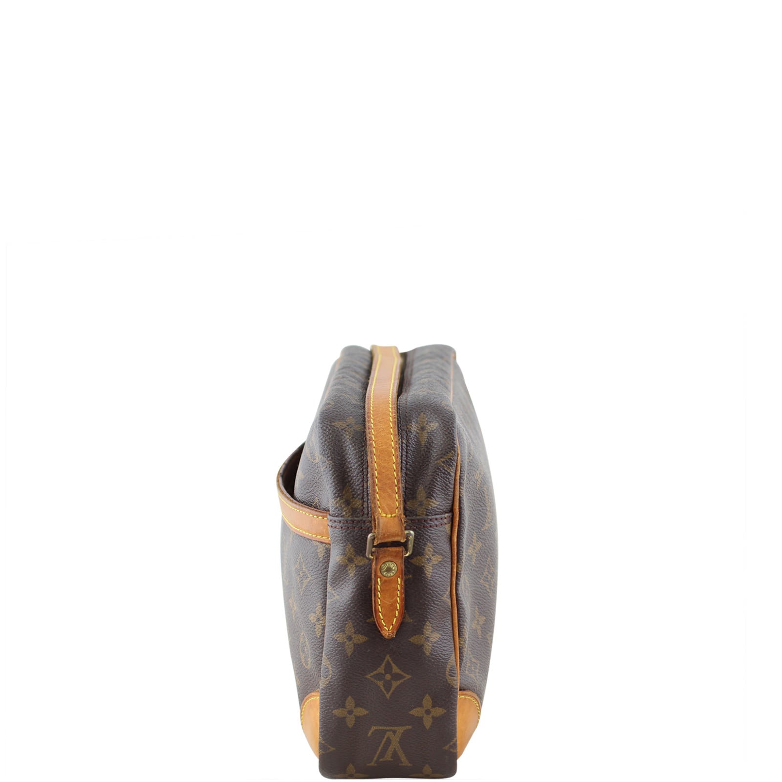 Louis Vuitton Trocadero 30 Monogram Left